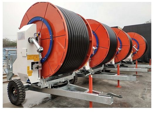 Landwirtschaftliche Reisende Bewässerung Hard Hose Reel Bewässerung Sprinklermaschine 210V für maximale Bewässerungseffizienz