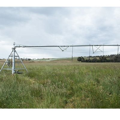 Wasser sparsames Bewässerungssystem für landwirtschaftliche Betriebe Einfach zu warten Hohe Abdeckung Umweltschonender Durchmesser 168 cm