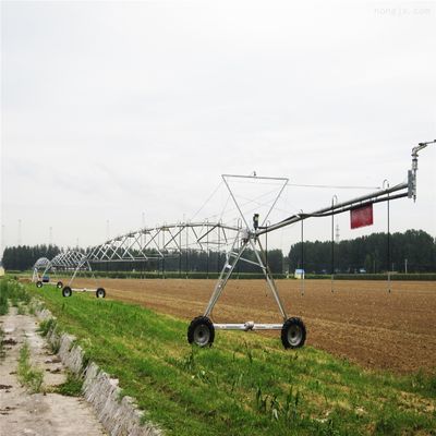 Landwirtschaftszentrum Pivot-Farmbewässerungssystem mit Achsensprühmaschine und Schleppsprinkler