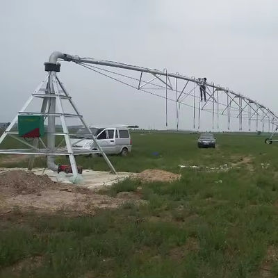 2200 KG Design Automatisches Zentraldrehbewegungsbewässerungssystem Regenpistole Bewässerungsmaschine aus Shandong