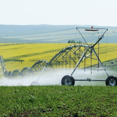 Landwirtschaftliches Solarzentrum Pivot Bewässerung Wasser und Sicherheit