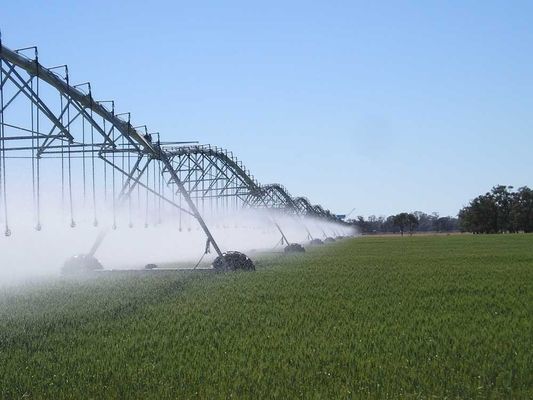 Landwirtschaftliches Solarzentrum Pivot Bewässerung Wasser und Sicherheit