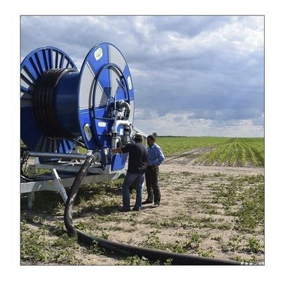 Digitale Bewässerungssysteme 20-50 m Elektrische Hard Hose Reel Reisende Bewässerung mit 75-300 Boom-Metall