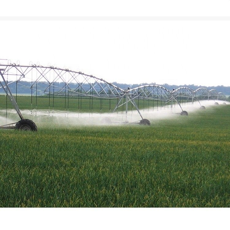 168 Zoll Durchmesser Zentrum Drehpunkt Farm Bewässerung Sprinkler-Systeme mit einfach zu bedienenden axiale Sprühen Maschine