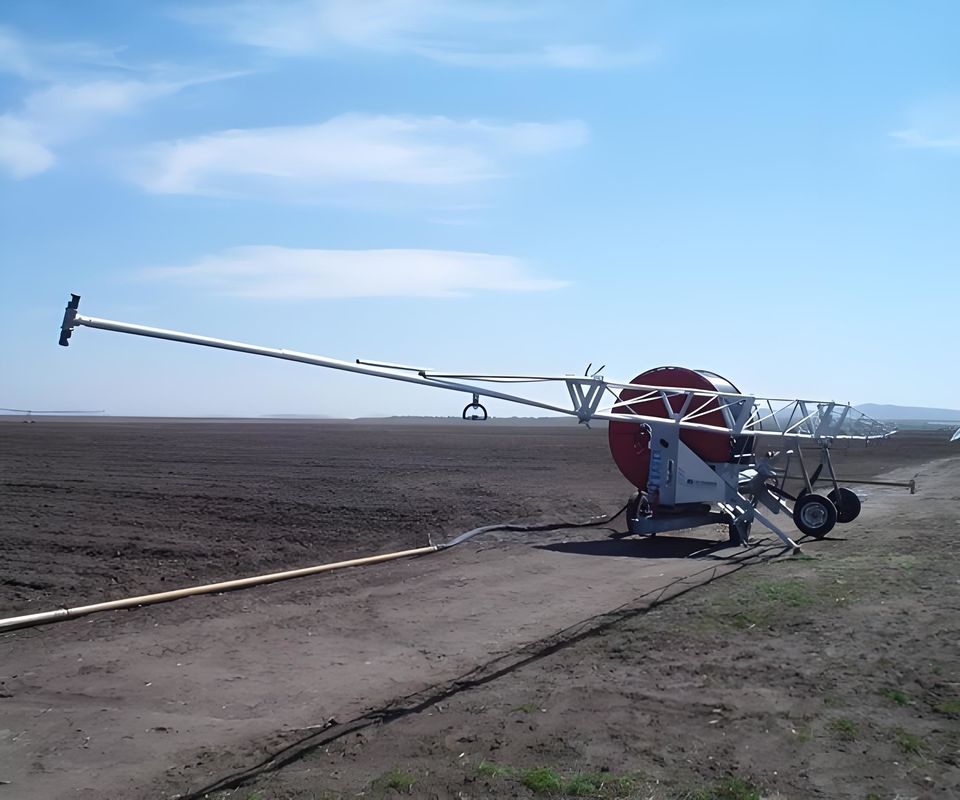 Durchmesser 2360 cm Landwirtschaft Reisendes Mobilwasserrad Große Regenpistole Schlauchrolle Sprinkler Bewässerungssystem mit Boom
