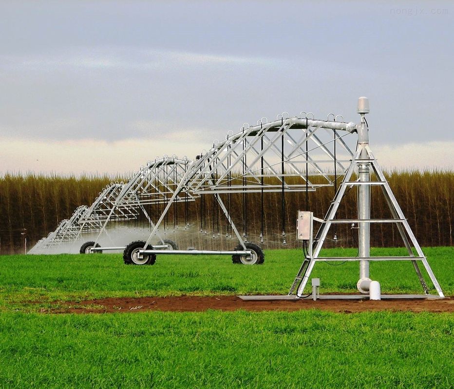 168 cm Durchmesser Träger-Solar-Landwirtschaftszentrum Dreh- und Angelbewässerungssystem Spitzenlösung zur Wasserersparnis